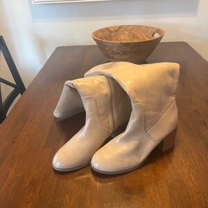 Women’s wide calf knee high boots size 8.5